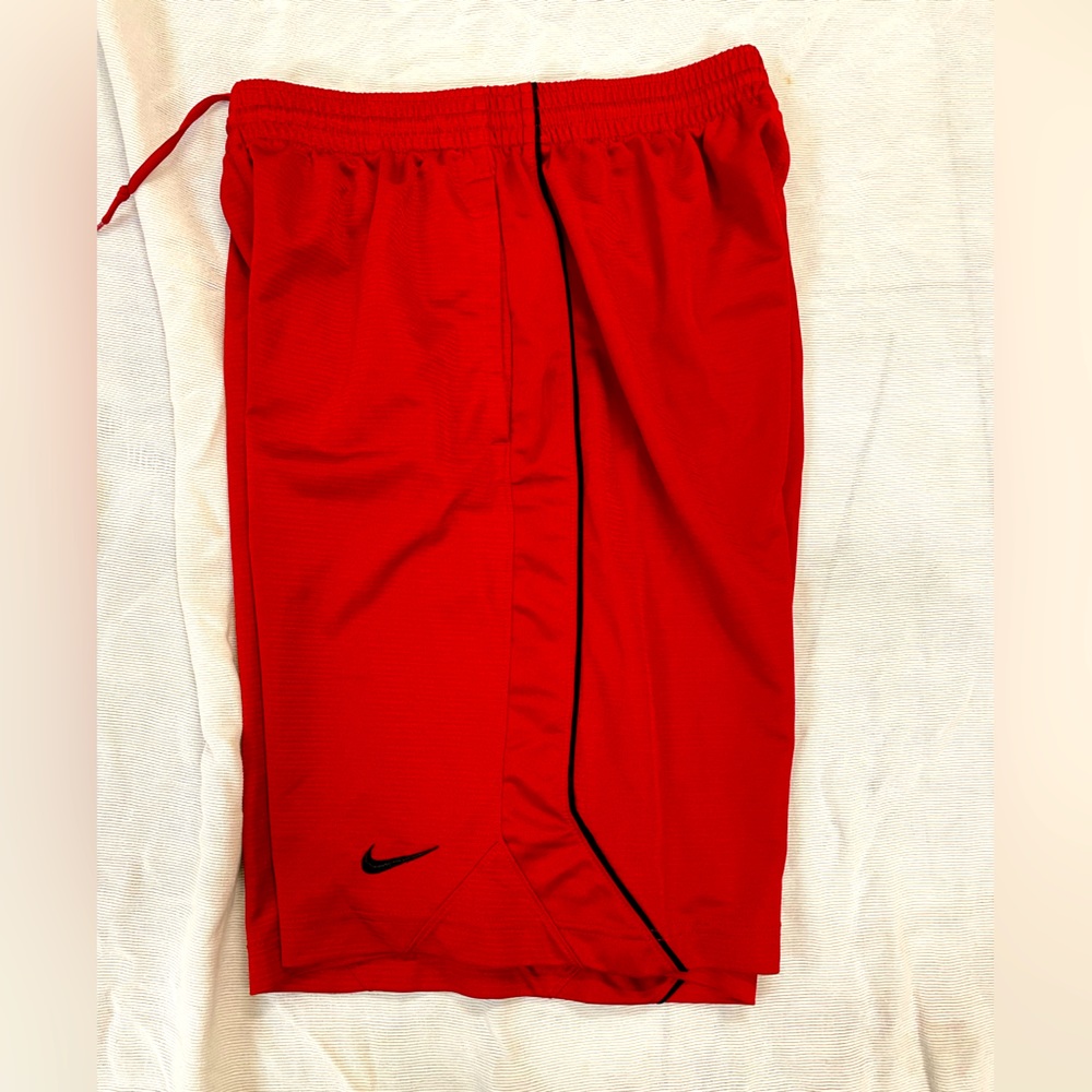 NIKE men’s size medium red athletic shorts